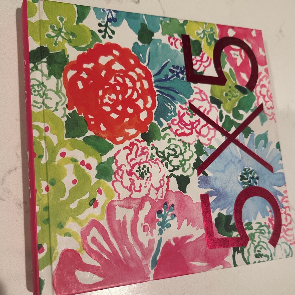 Lilly 5 x 5 Lilly Pulitzer Book